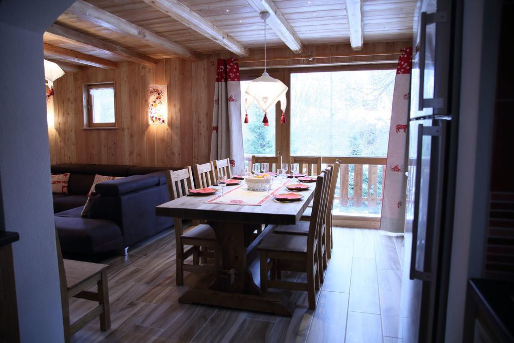 A La Pastourelle Hotel บอนเนวัล-ซัวร์-อาร์ค ภายนอก รูปภาพ